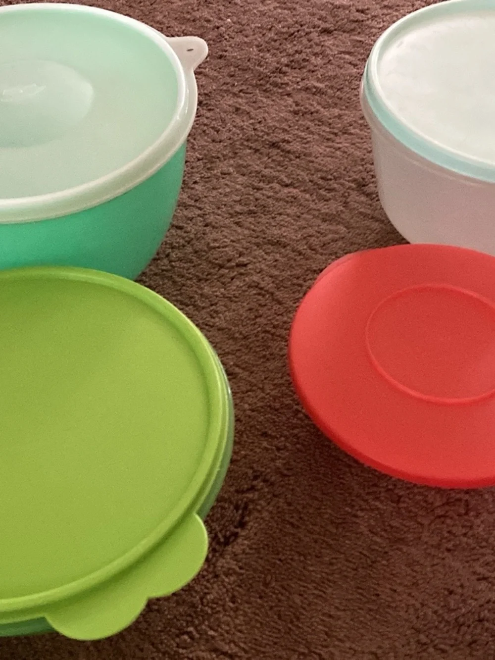 Bundle of Tupperware brand Tupperware misc pieces